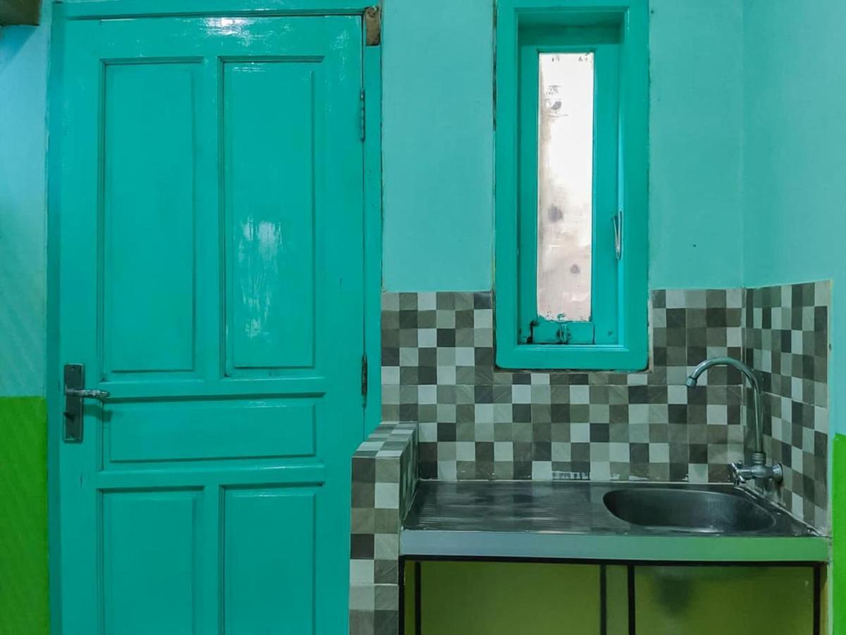 Reddoorz Near Sunrise Mall Mojokerto Bagian luar foto