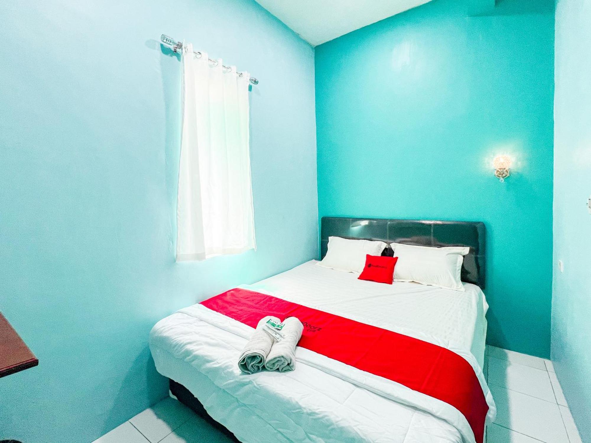 Reddoorz Near Sunrise Mall Mojokerto Bagian luar foto