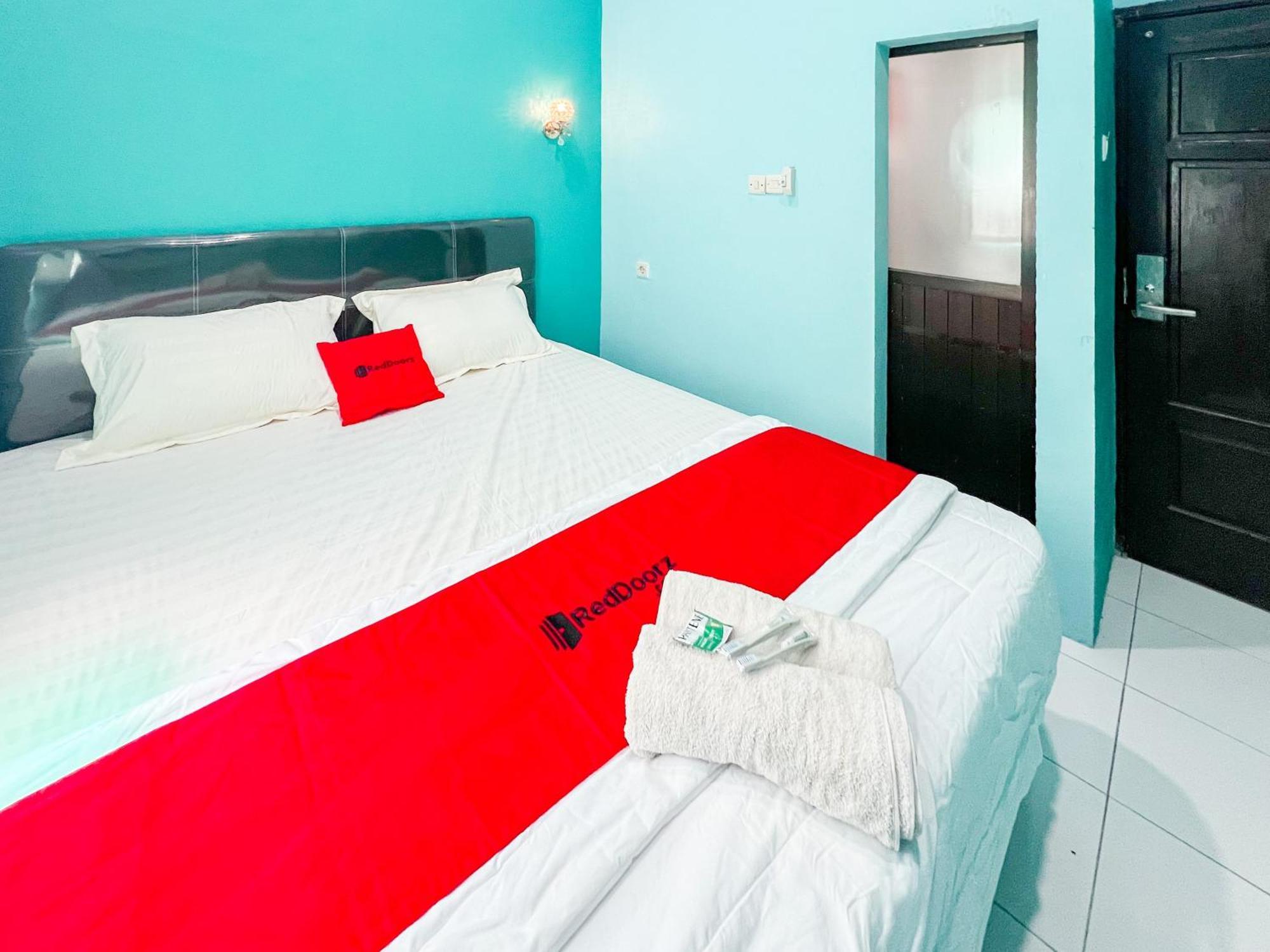 Reddoorz Near Sunrise Mall Mojokerto Bagian luar foto