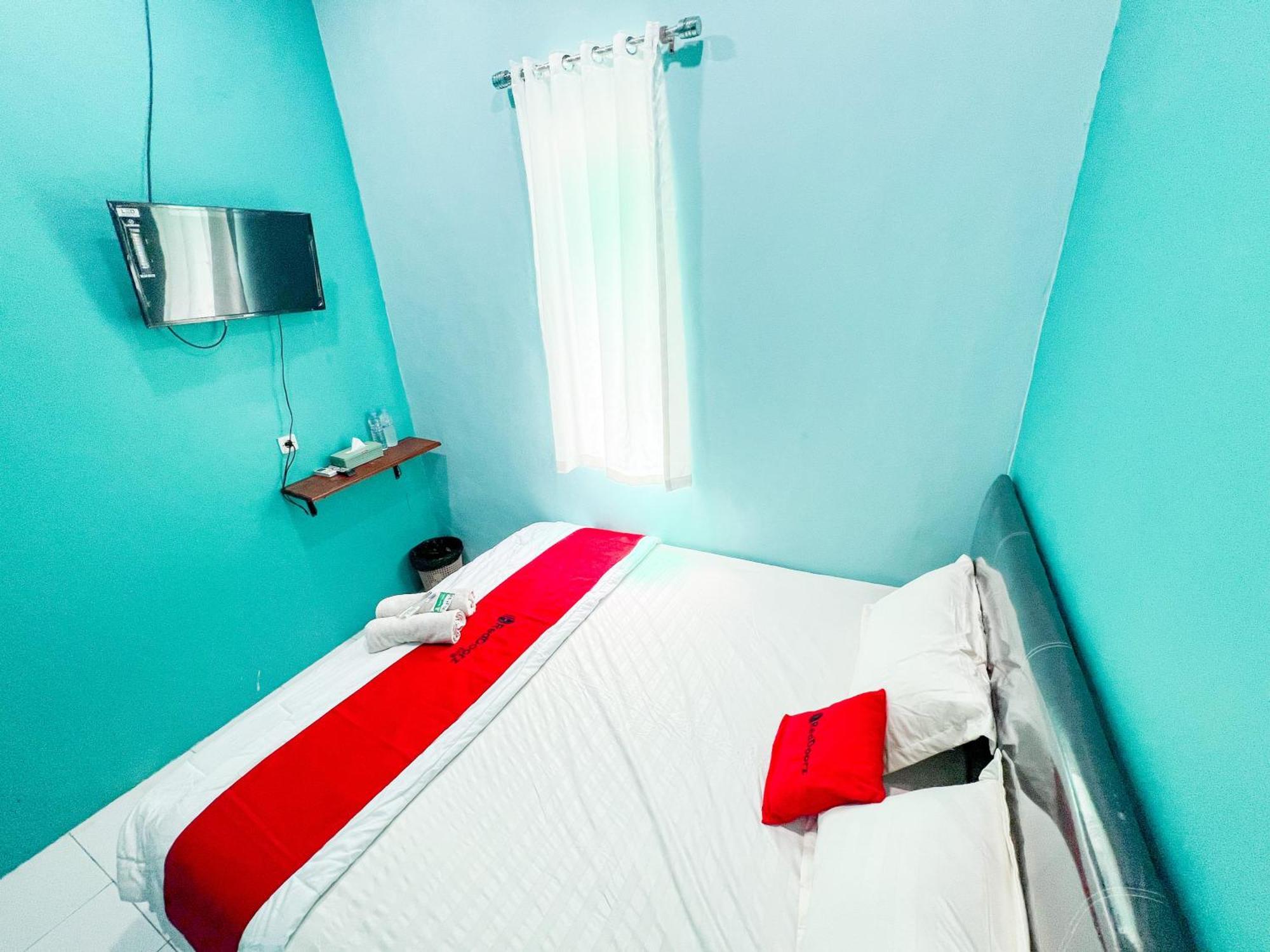 Reddoorz Near Sunrise Mall Mojokerto Bagian luar foto