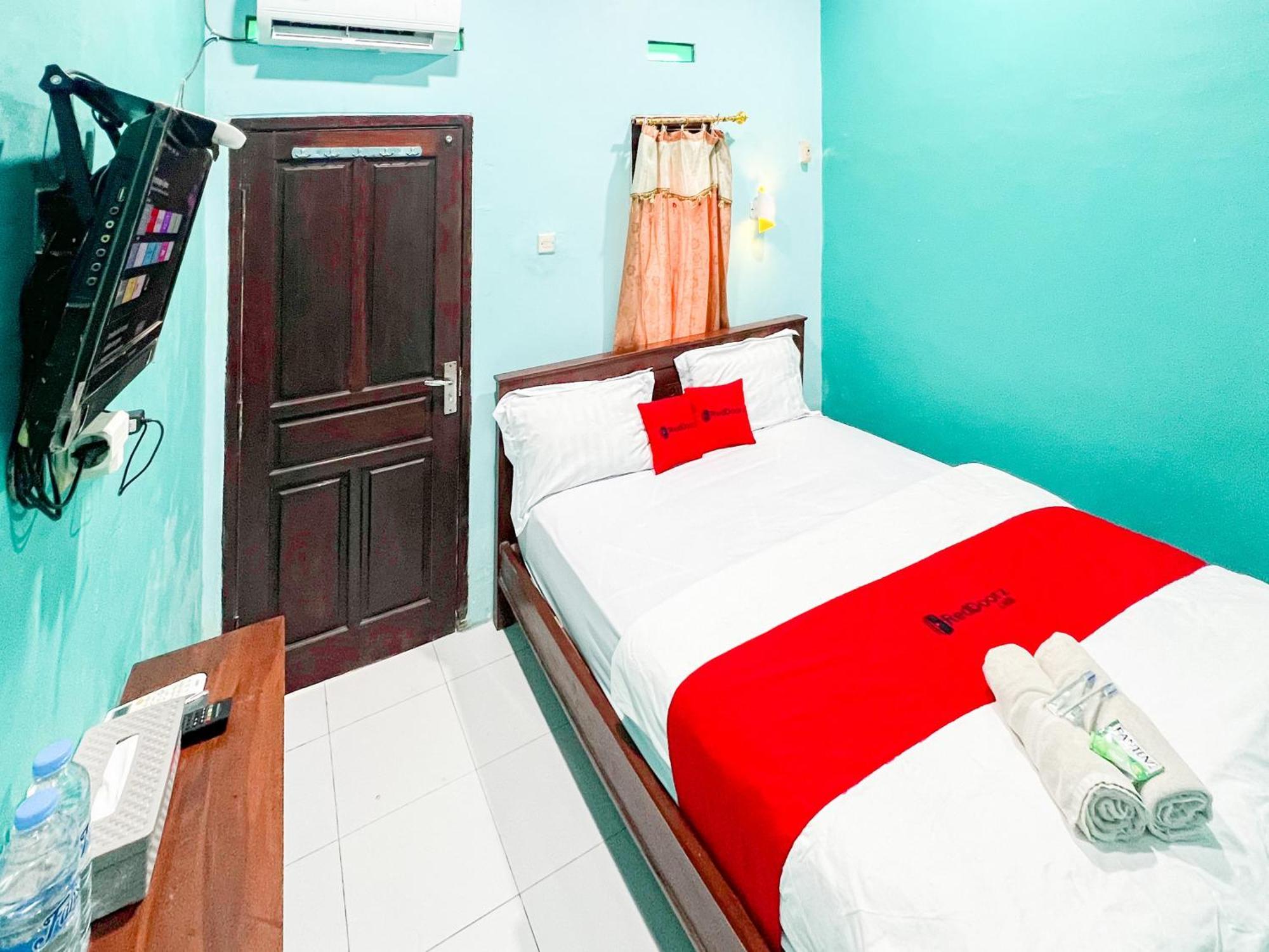 Reddoorz Near Sunrise Mall Mojokerto Bagian luar foto