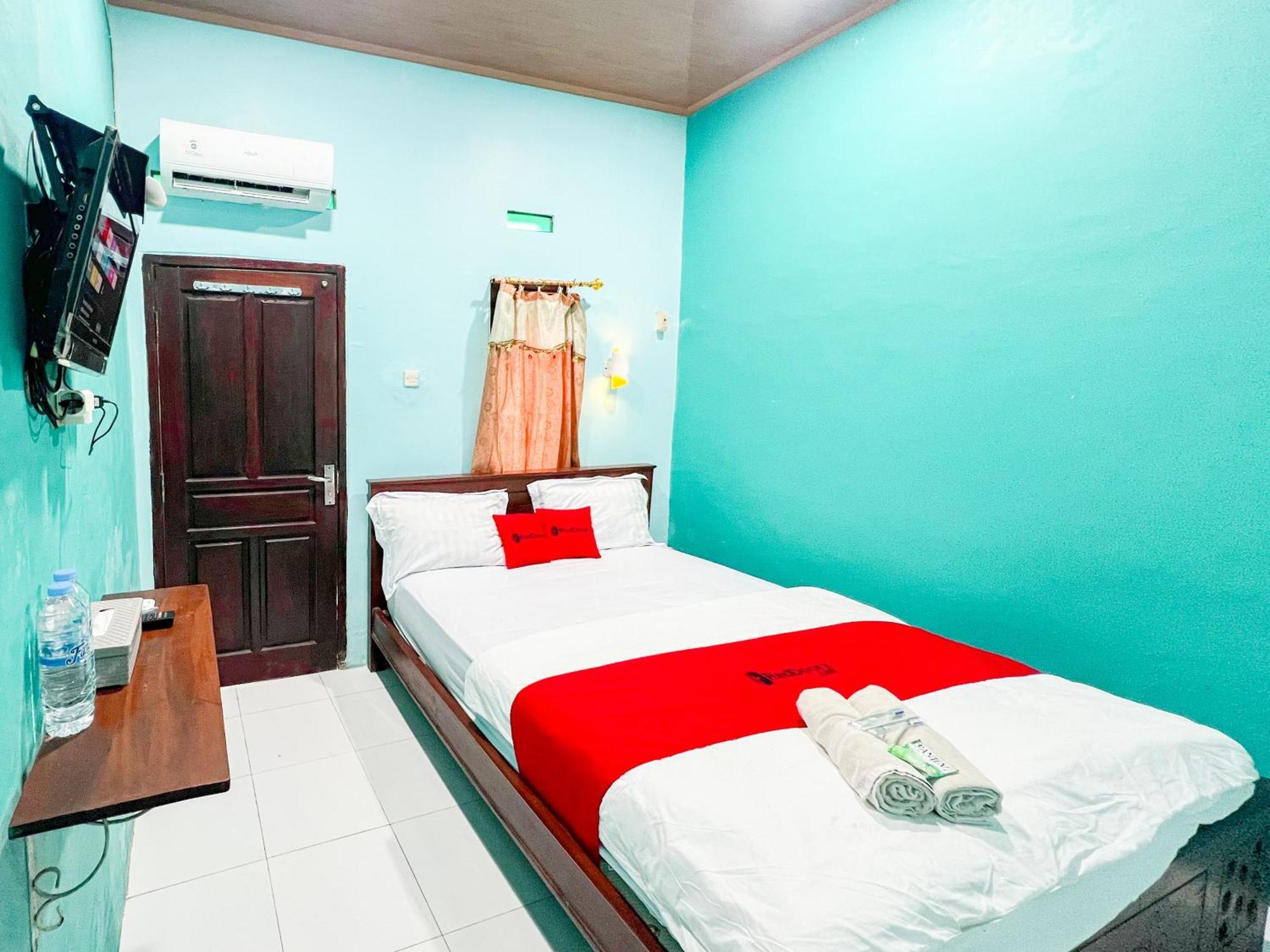 Reddoorz Near Sunrise Mall Mojokerto Bagian luar foto