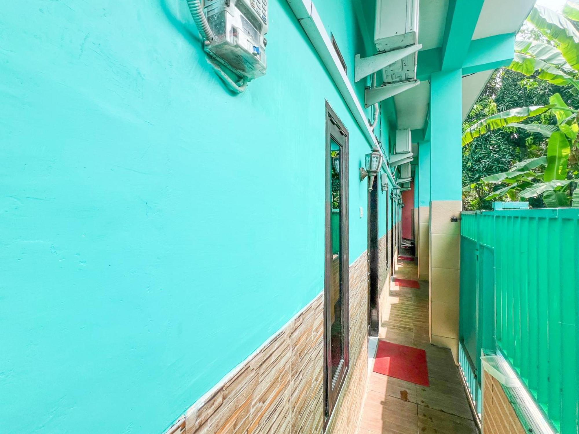 Reddoorz Near Sunrise Mall Mojokerto Bagian luar foto